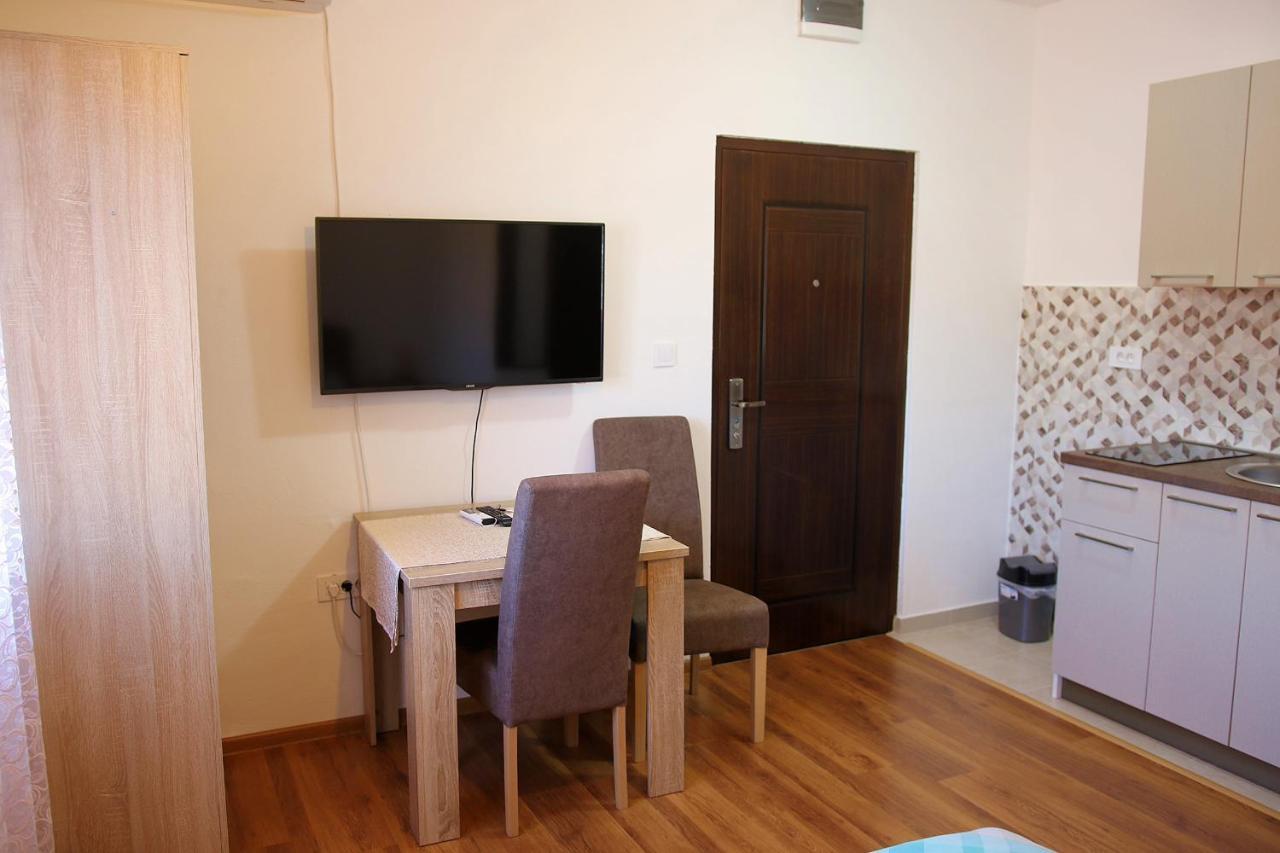 Apartmani 15 Цетине Экстерьер фото
