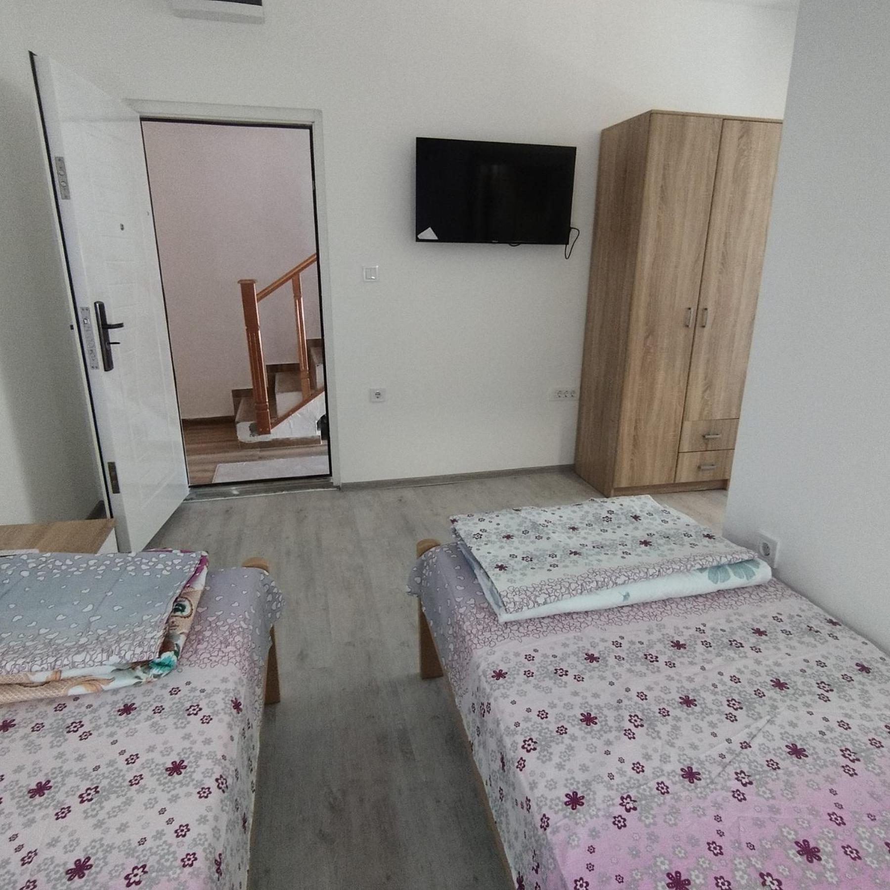 Apartmani 15 Цетине Экстерьер фото